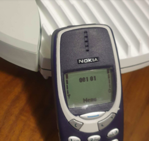 Nokia 3310 connected to test GSM network running with Osmocom